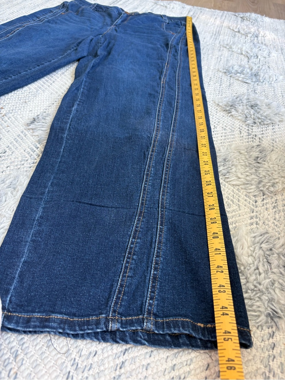 Democracy Jeans - Picture 5 of 10